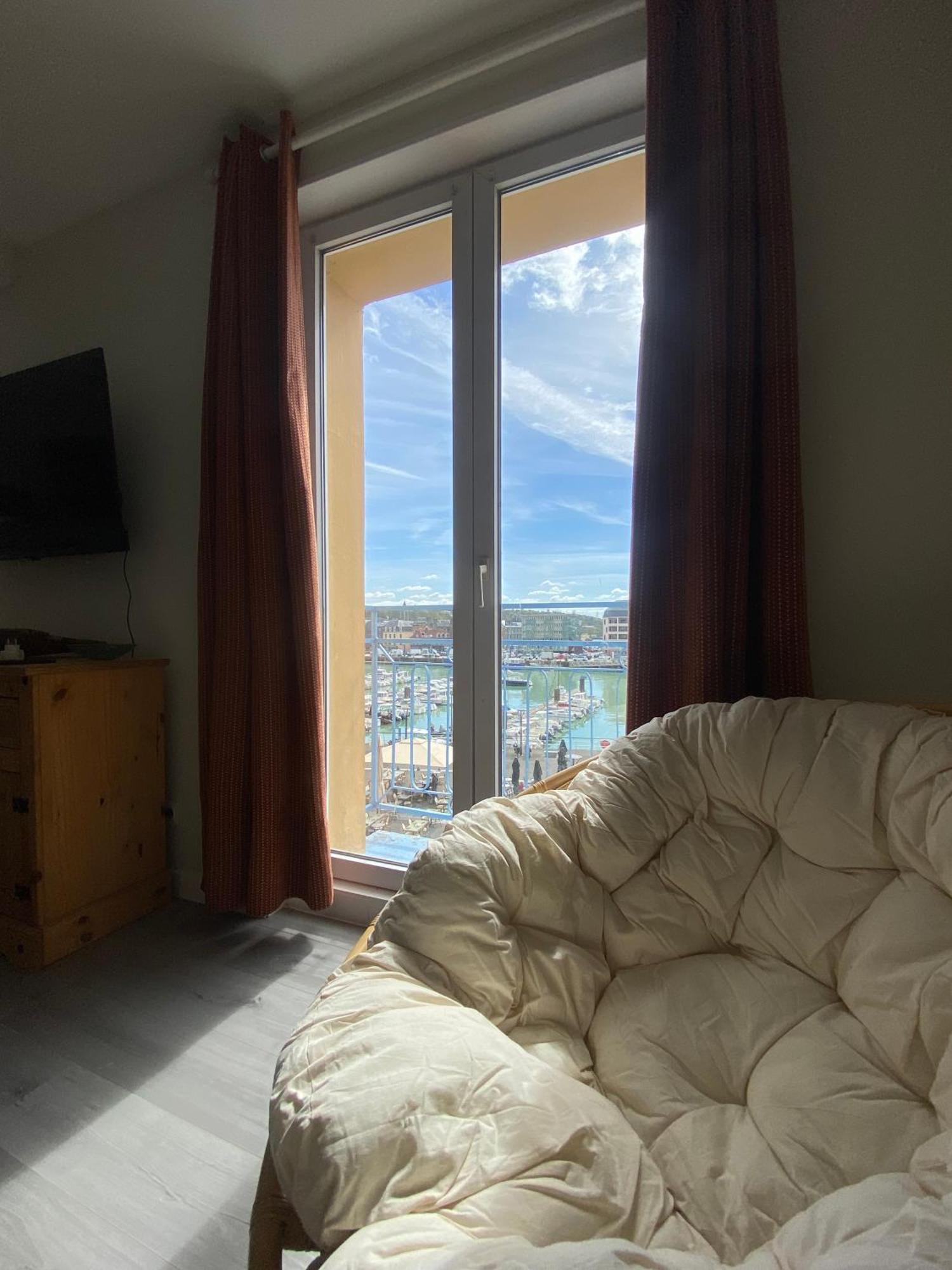 Etablissement 3 Etoiles Avec Ascenseur, 3 Appartements Lumineux Vue Port Avec Balcon, 200M De La Mer, Wifi Fibre, Tous Service Inclus Dieppe Exterior photo