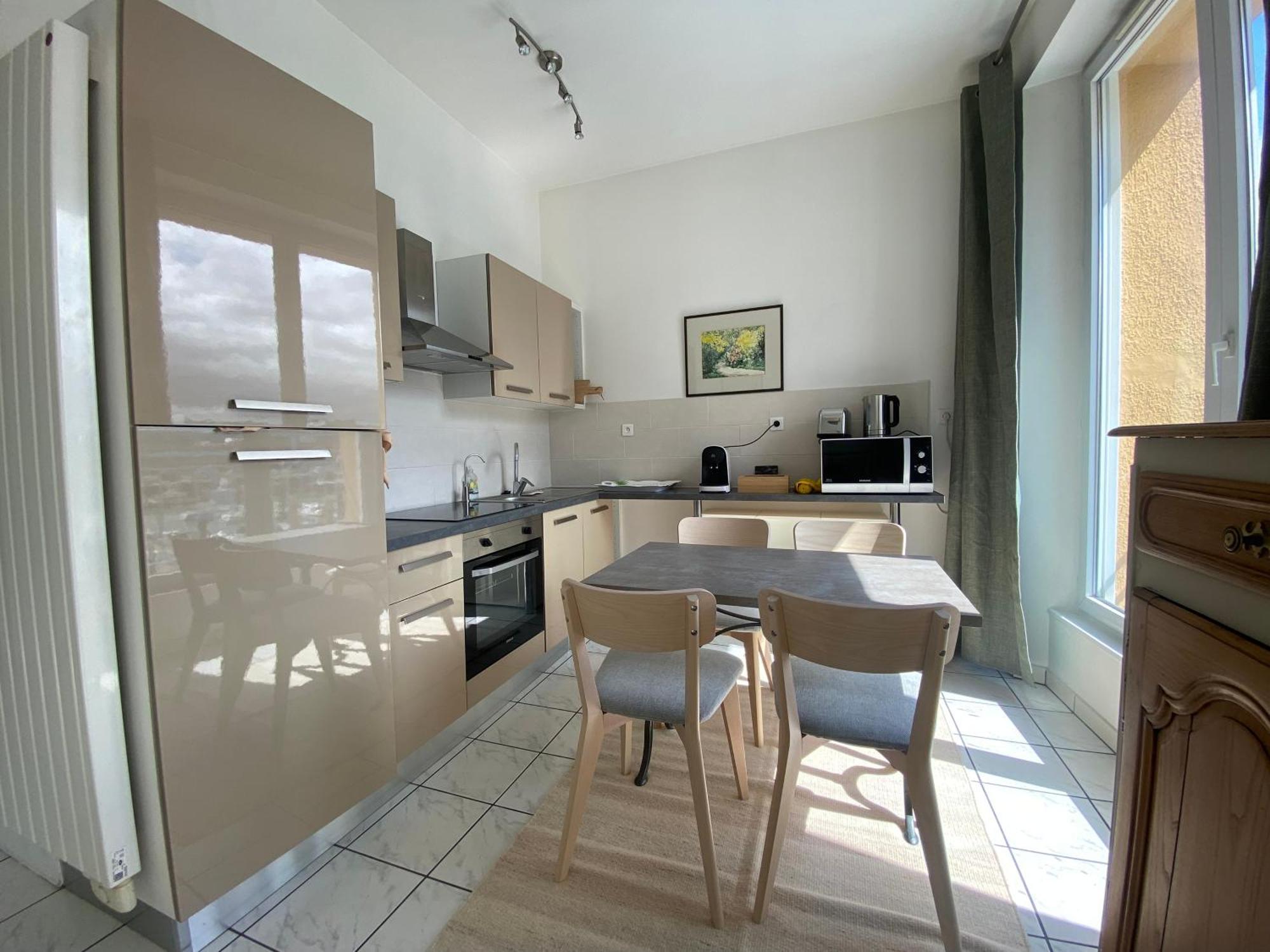Etablissement 3 Etoiles Avec Ascenseur, 3 Appartements Lumineux Vue Port Avec Balcon, 200M De La Mer, Wifi Fibre, Tous Service Inclus Dieppe Exterior photo