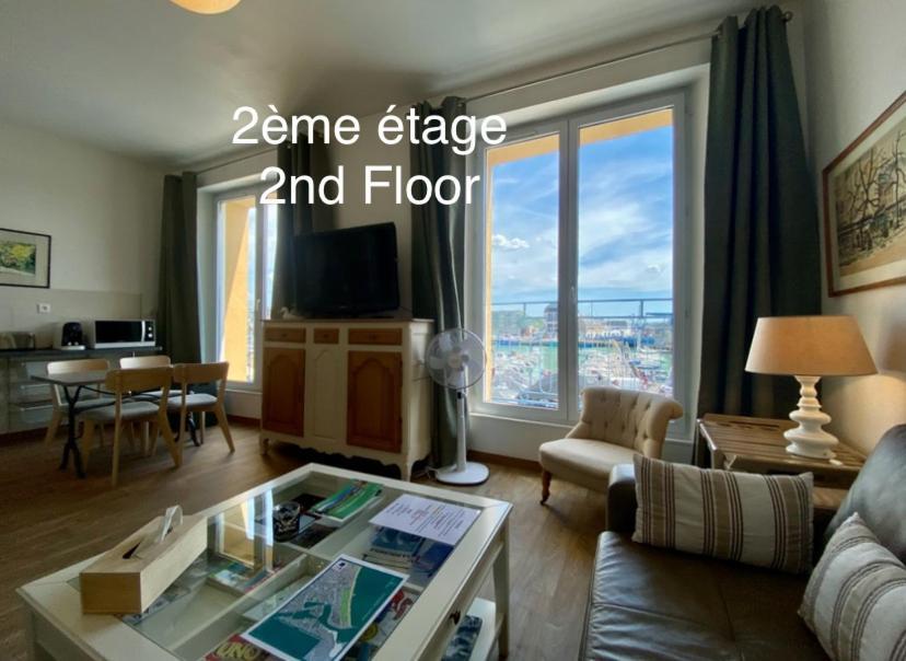 Etablissement 3 Etoiles Avec Ascenseur, 3 Appartements Lumineux Vue Port Avec Balcon, 200M De La Mer, Wifi Fibre, Tous Service Inclus Dieppe Exterior photo